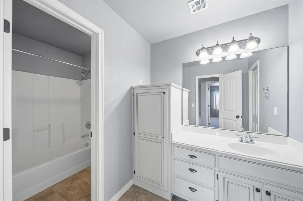 4400 W Oakridge Street Broken Arrow, OK 74012