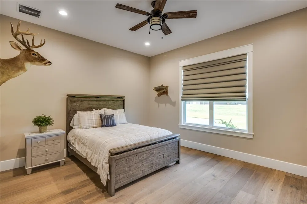 1284 COUNTY ROAD 4940 Leonard, TX 75452