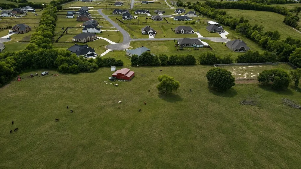 1701 Flint circle Circle Van Alstyne, TX 75495