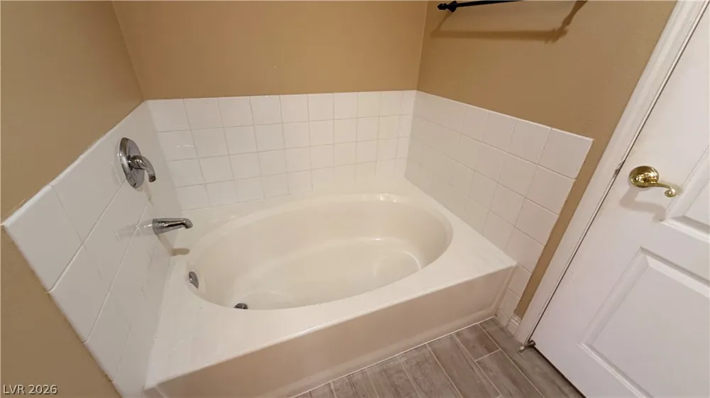 2325 Windmill Parkway #1613 Henderson, NV 89074