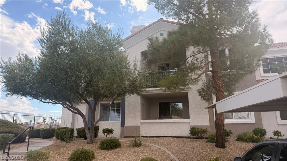 2325 Windmill Parkway #1613 Henderson, NV 89074