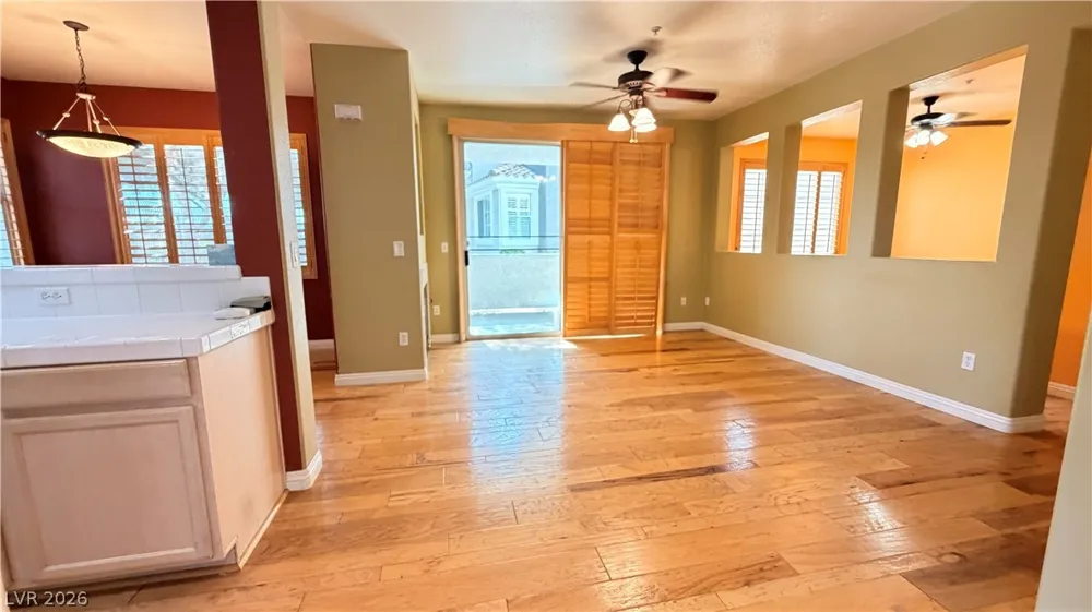 2325 Windmill Parkway #1613 Henderson, NV 89074