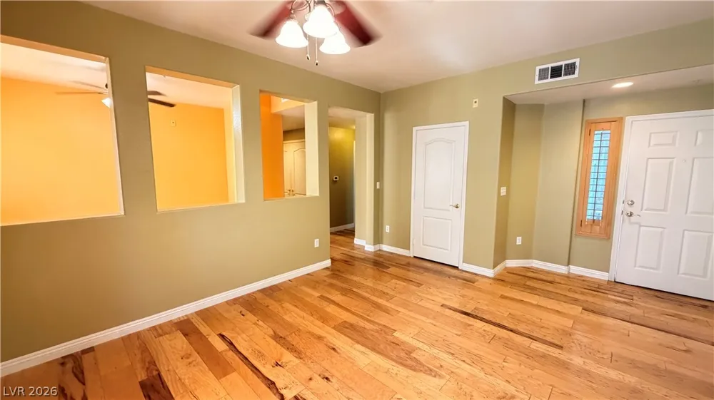 2325 Windmill Parkway #1613 Henderson, NV 89074