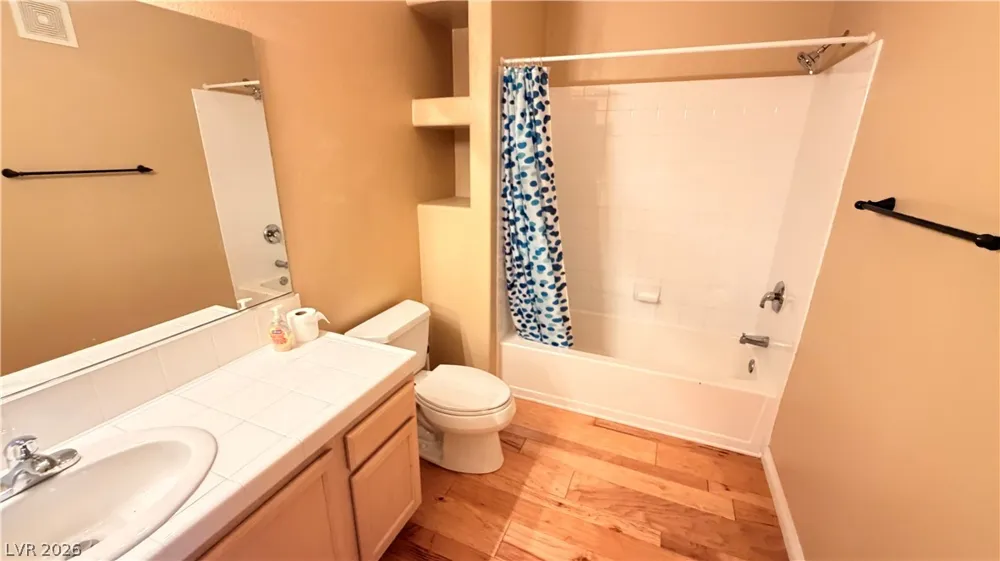 2325 Windmill Parkway #1613 Henderson, NV 89074