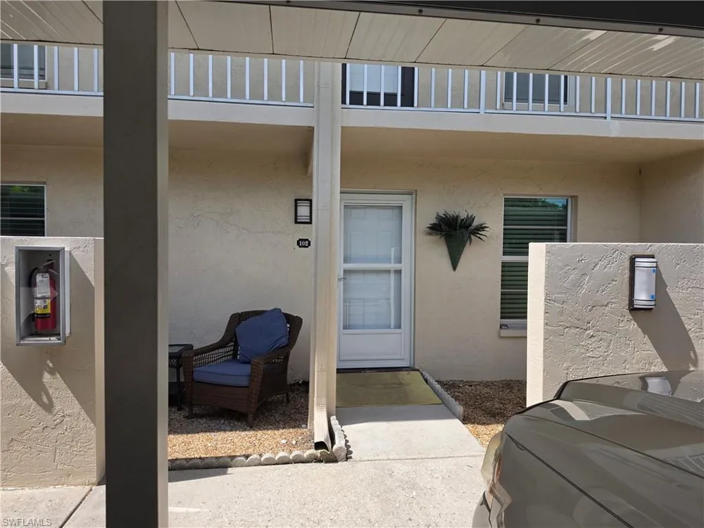 16251 Dublin Circle #102 Fort Myers, FL 33908