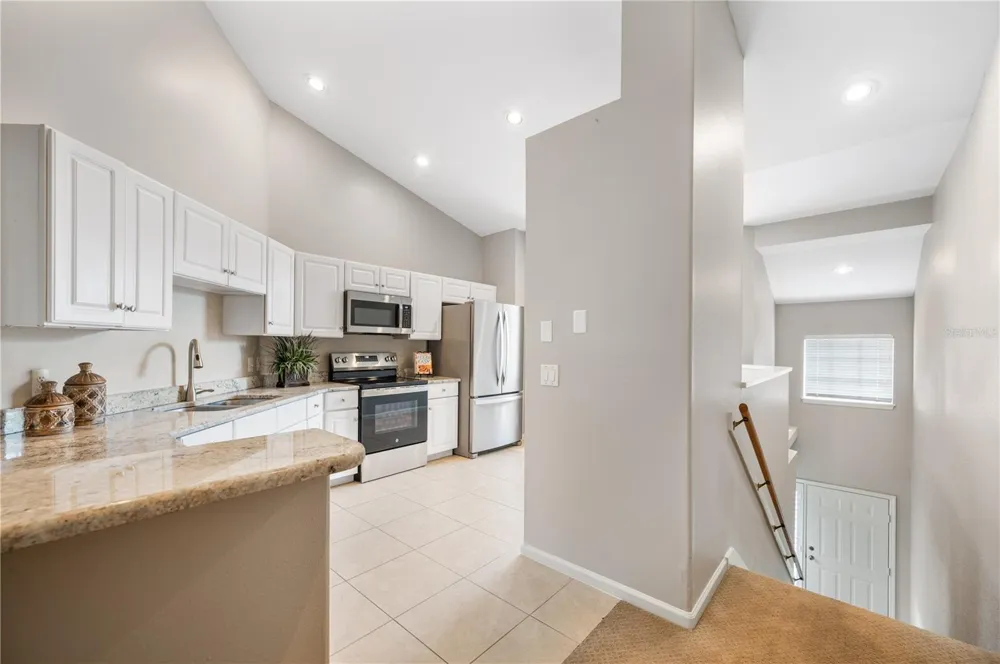 411 ENCLAVE PLACE #411 Lakeland, FL 33803