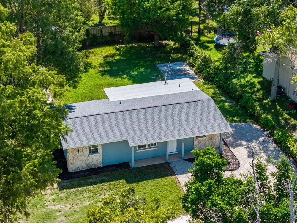 639 HAND AVENUE Sarasota, FL 34232