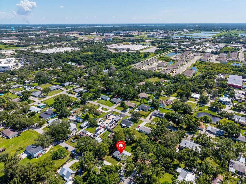 639 HAND AVENUE Sarasota, FL 34232