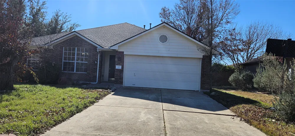 107 HELEN Cove Hutto, TX 78634