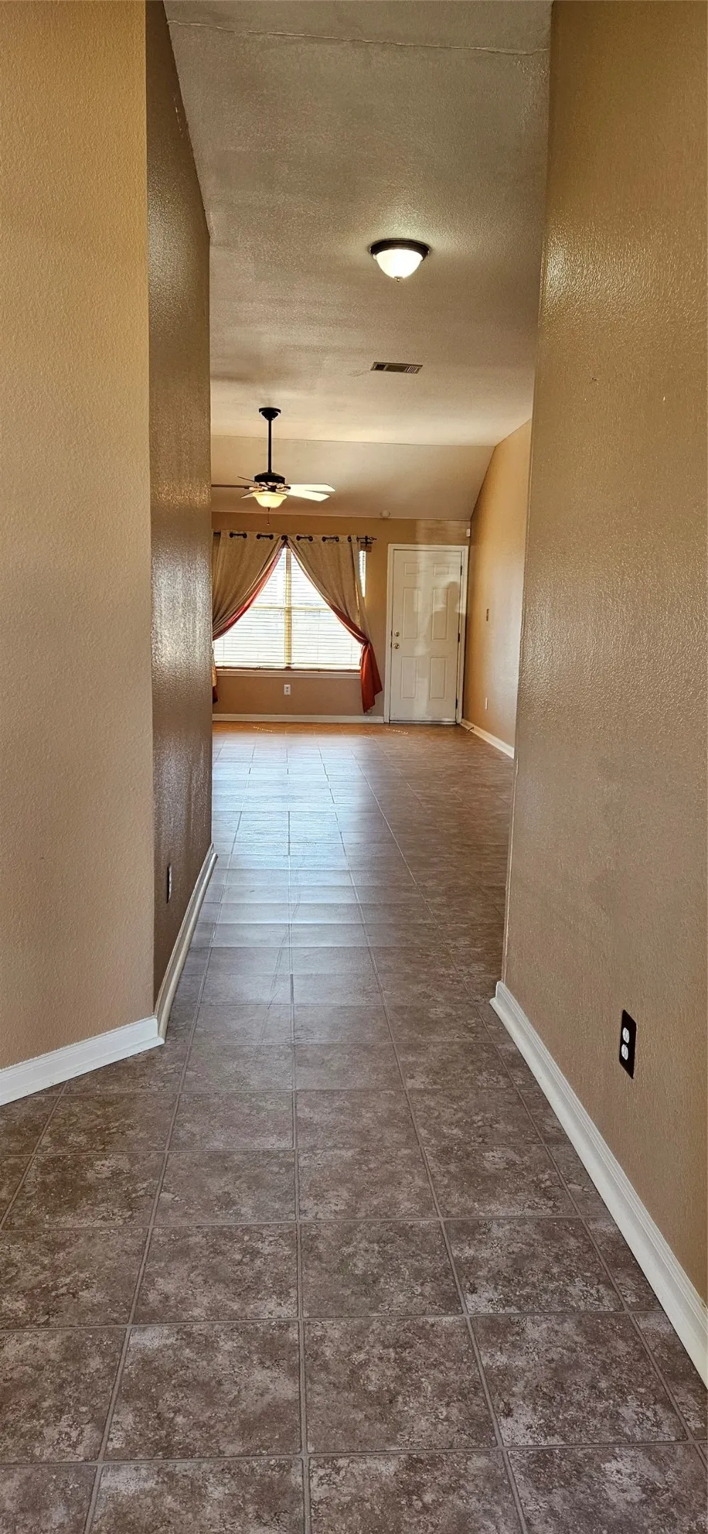 107 HELEN Cove Hutto, TX 78634