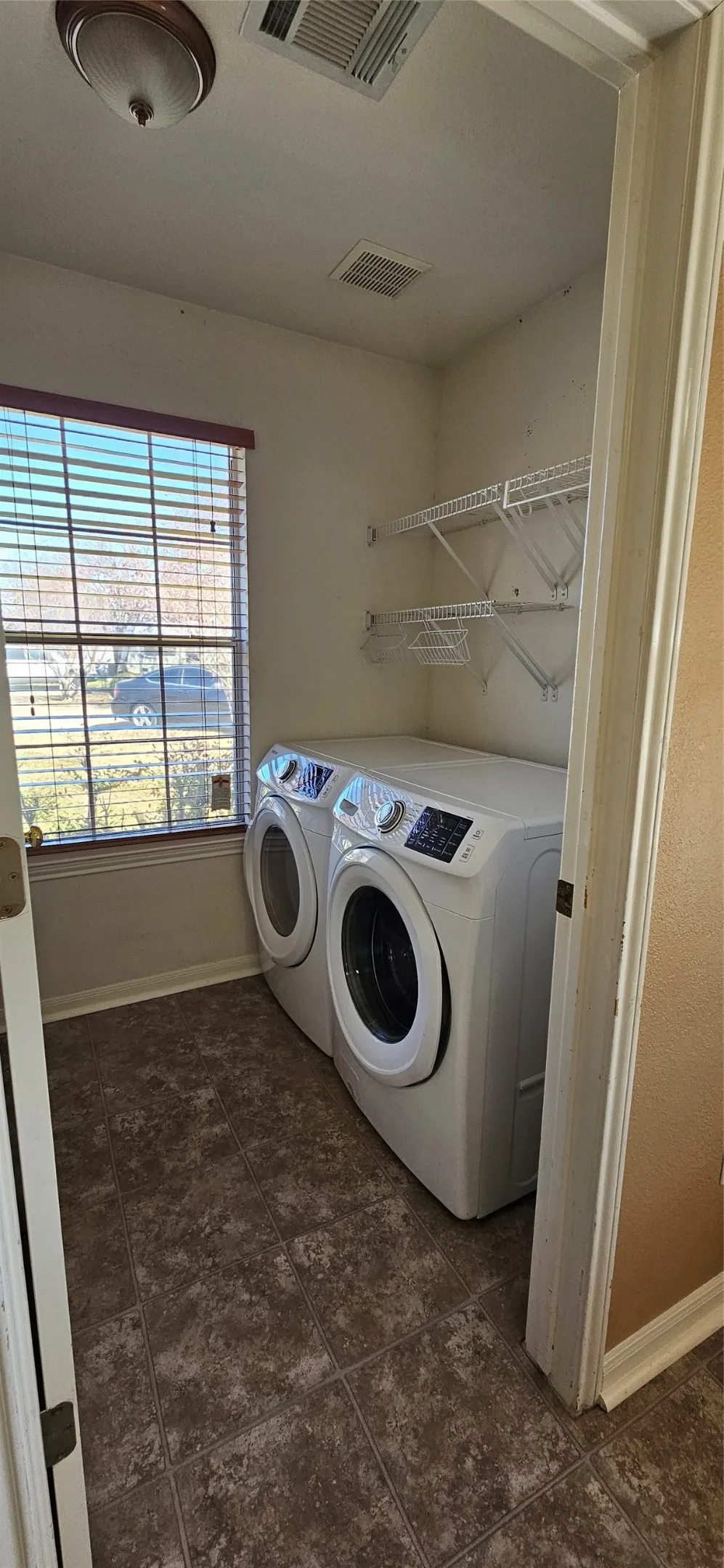 107 HELEN Cove Hutto, TX 78634