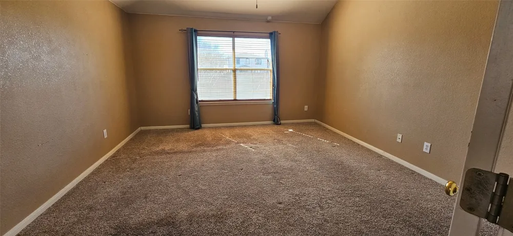107 HELEN Cove Hutto, TX 78634