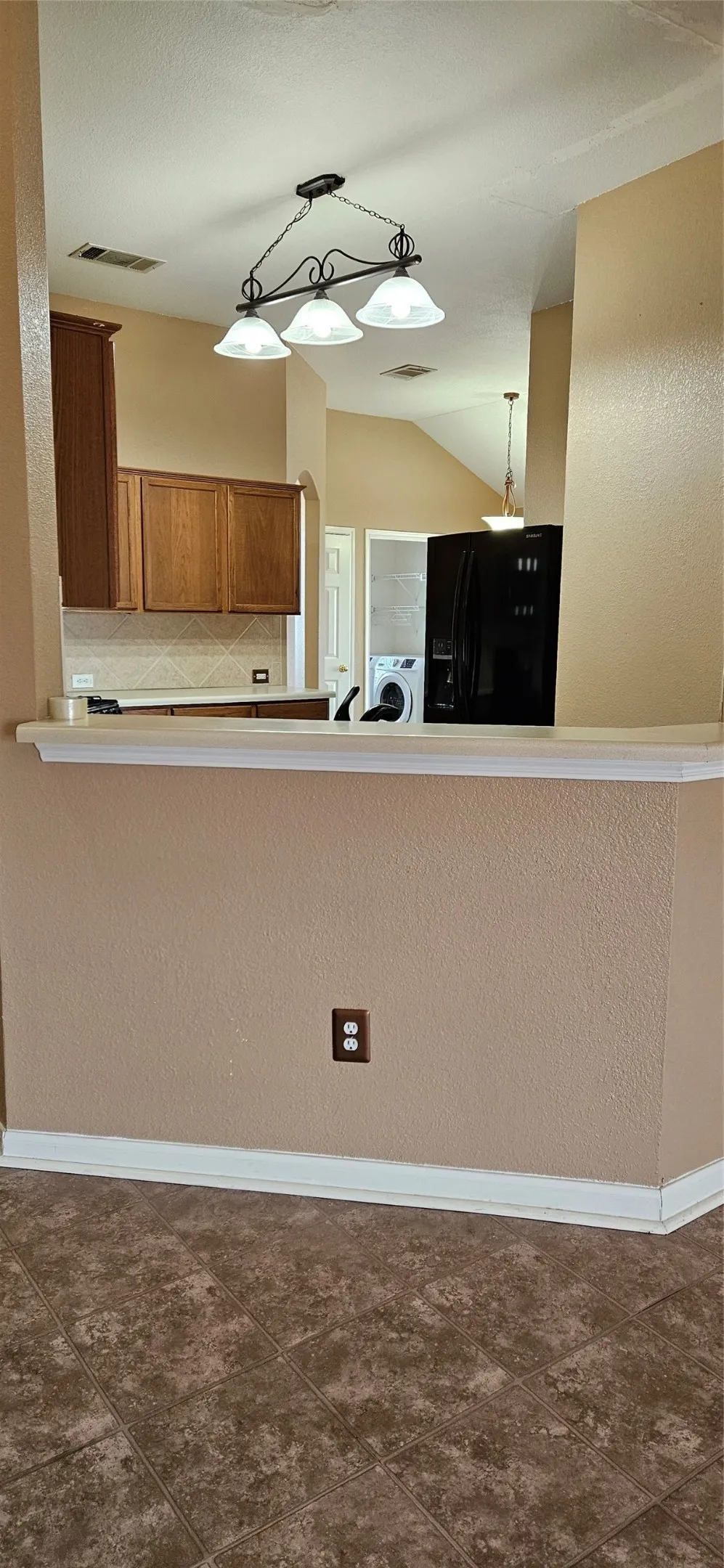 107 HELEN Cove Hutto, TX 78634