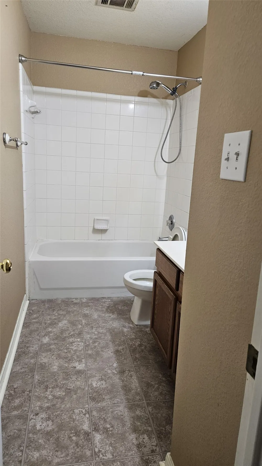 107 HELEN Cove Hutto, TX 78634