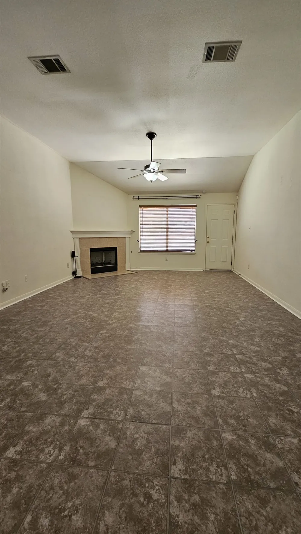 107 HELEN Cove Hutto, TX 78634