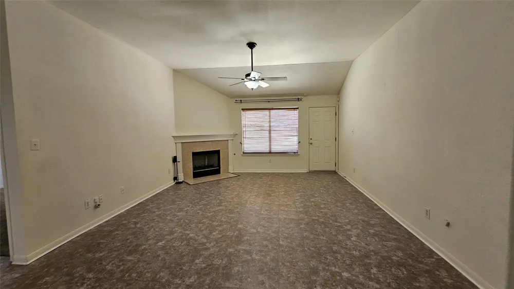 107 HELEN Cove Hutto, TX 78634