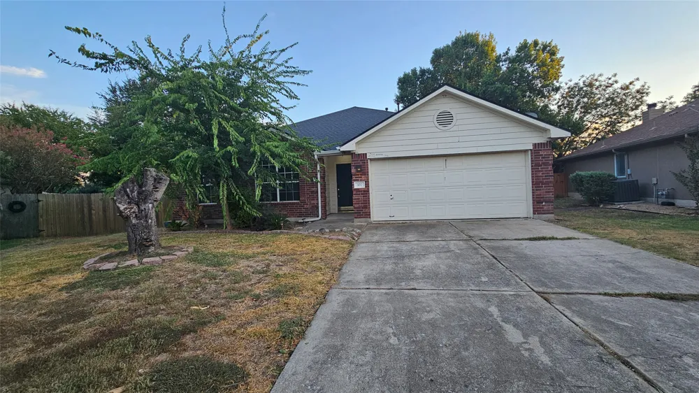 107 HELEN Cove Hutto, TX 78634