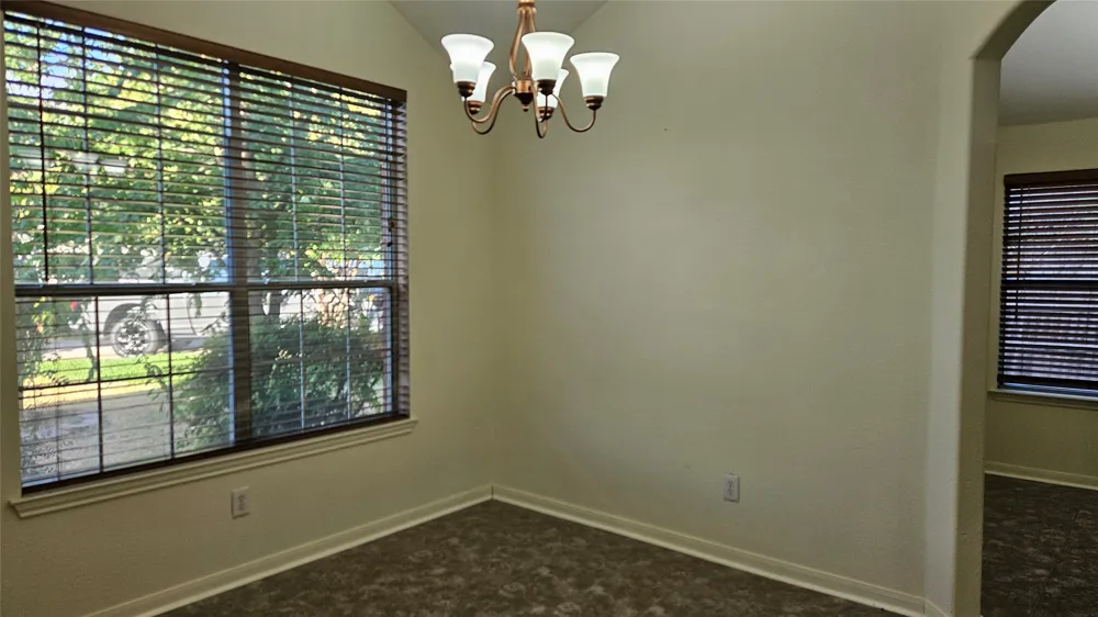 107 HELEN Cove Hutto, TX 78634