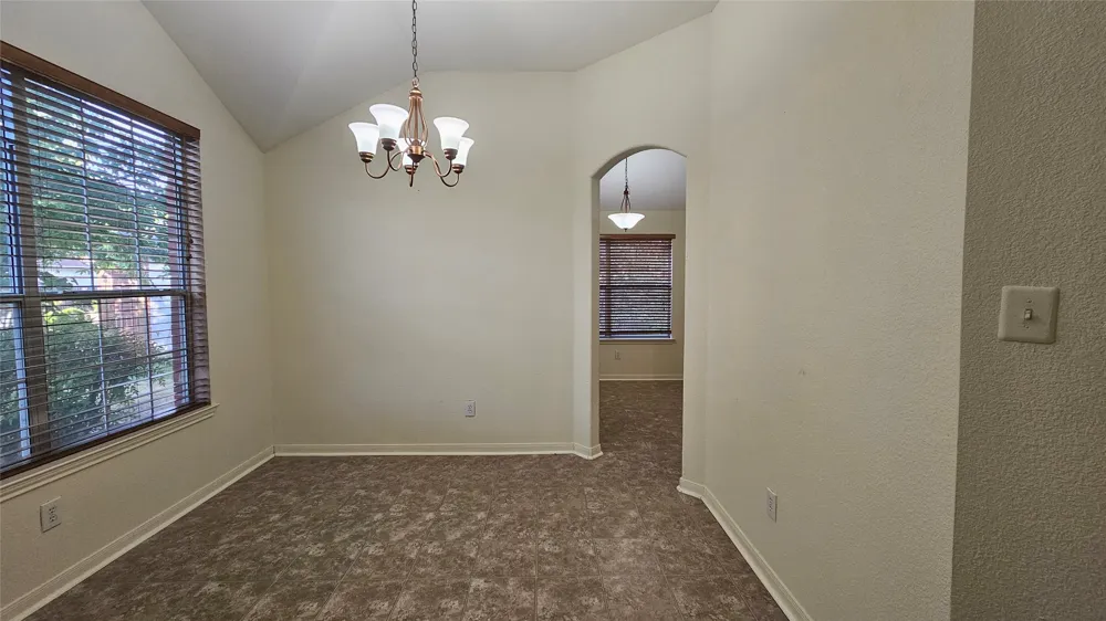107 HELEN Cove Hutto, TX 78634
