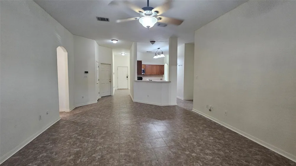 107 HELEN Cove Hutto, TX 78634