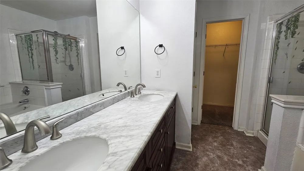 107 HELEN Cove Hutto, TX 78634