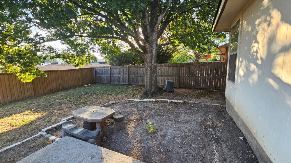 107 HELEN Cove Hutto, TX 78634
