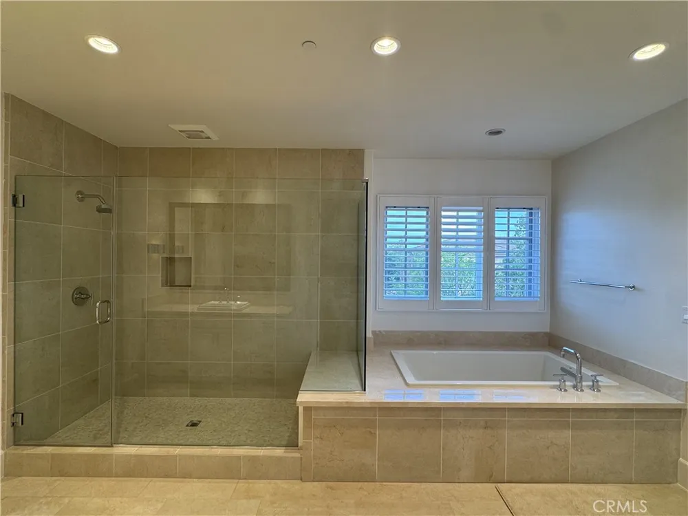 114 Homecoming Irvine, CA 92602