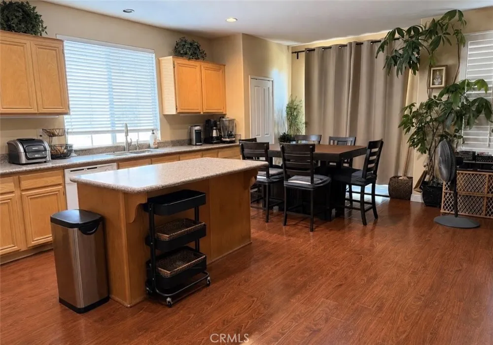 3 WASHINGTON Irvine, CA 92606