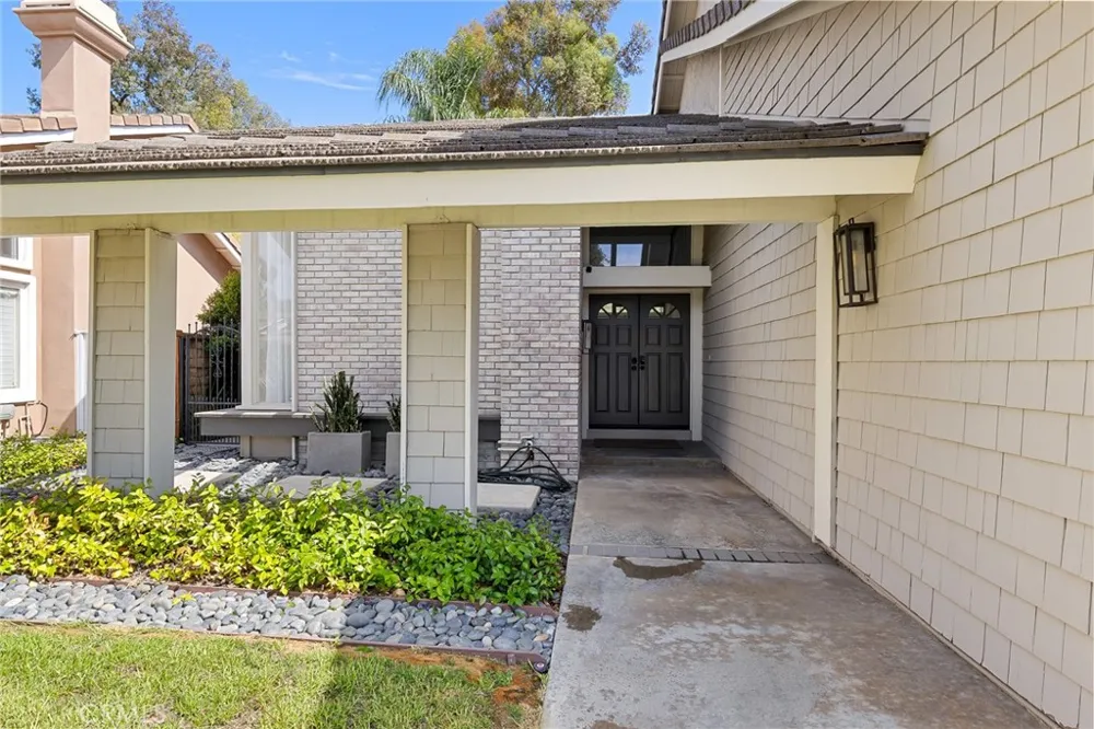7158 E Columbus Anaheim, CA 92807