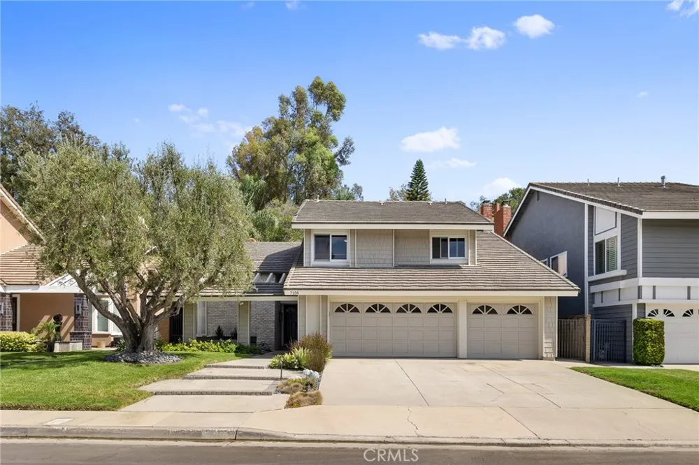 7158 E Columbus Anaheim, CA 92807