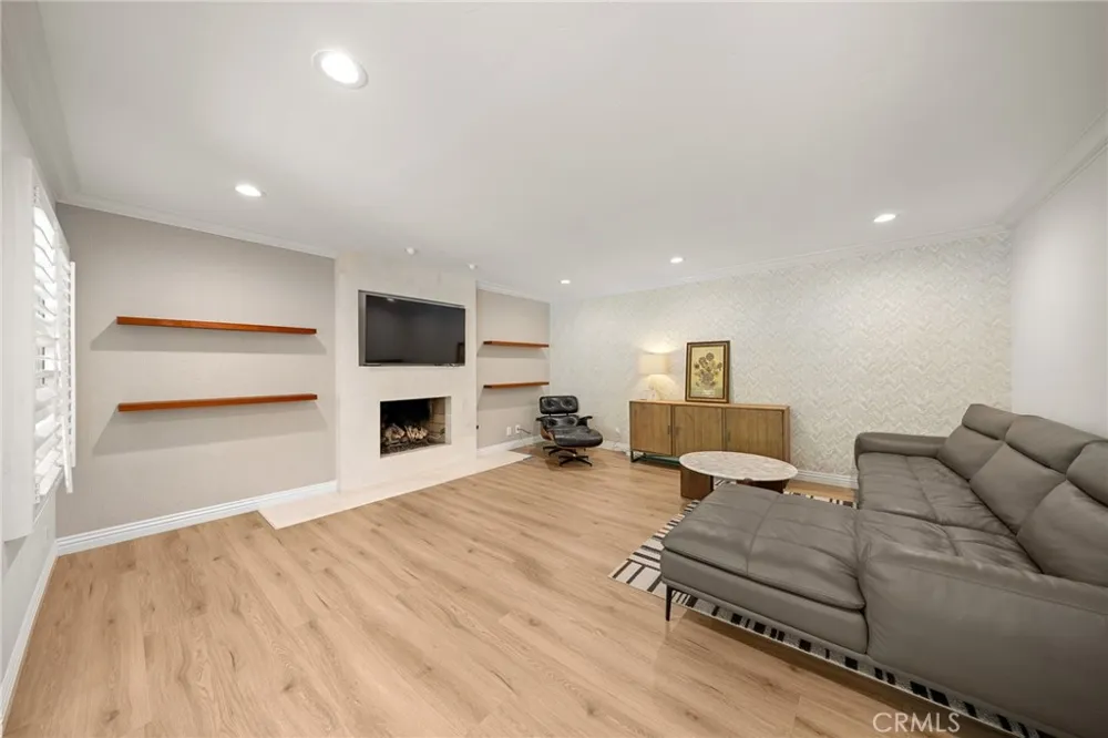 7158 E Columbus Anaheim, CA 92807