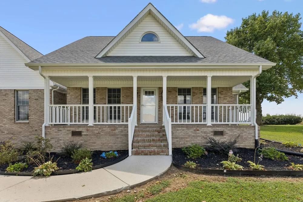 13 Elizabeth Cir Fayetteville, TN 37334
