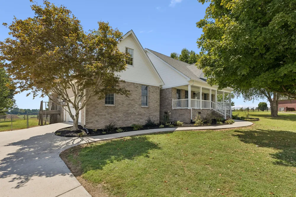 13 Elizabeth Cir Fayetteville, TN 37334