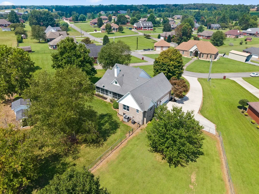 13 Elizabeth Cir Fayetteville, TN 37334