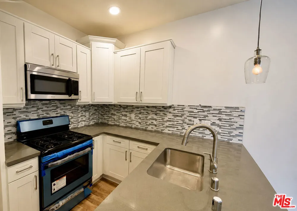 6261 W Olympic Boulevard Los Angeles, CA 90048