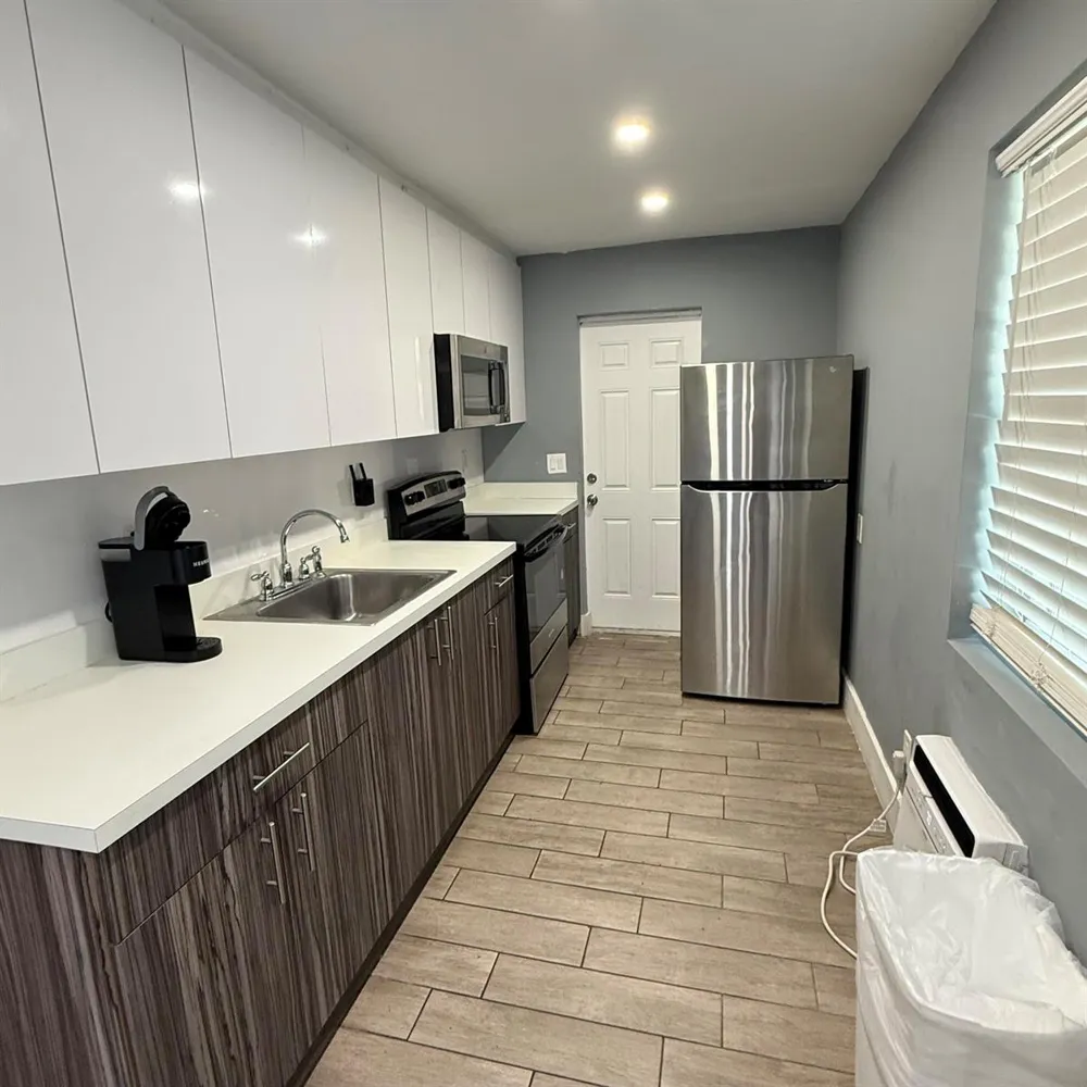 906 Riverside Drive #1-9 Pompano Beach, FL 33062