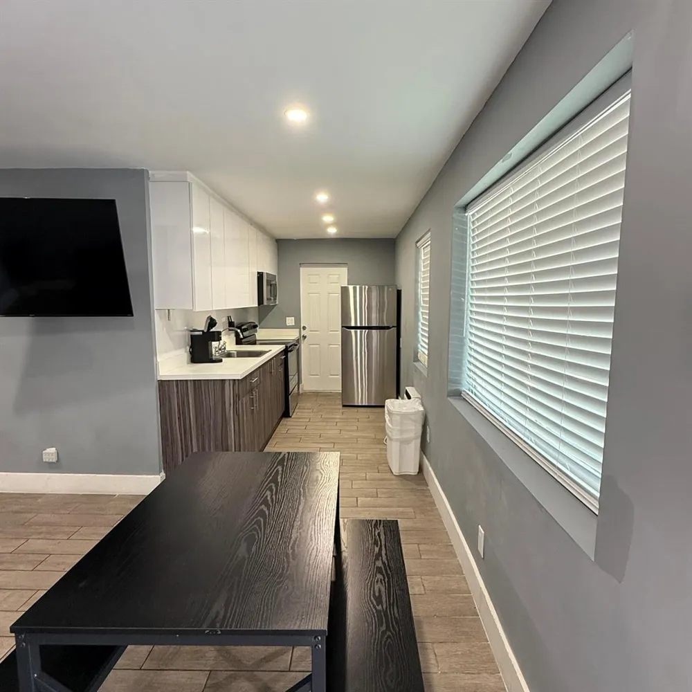 906 Riverside Drive #1-9 Pompano Beach, FL 33062