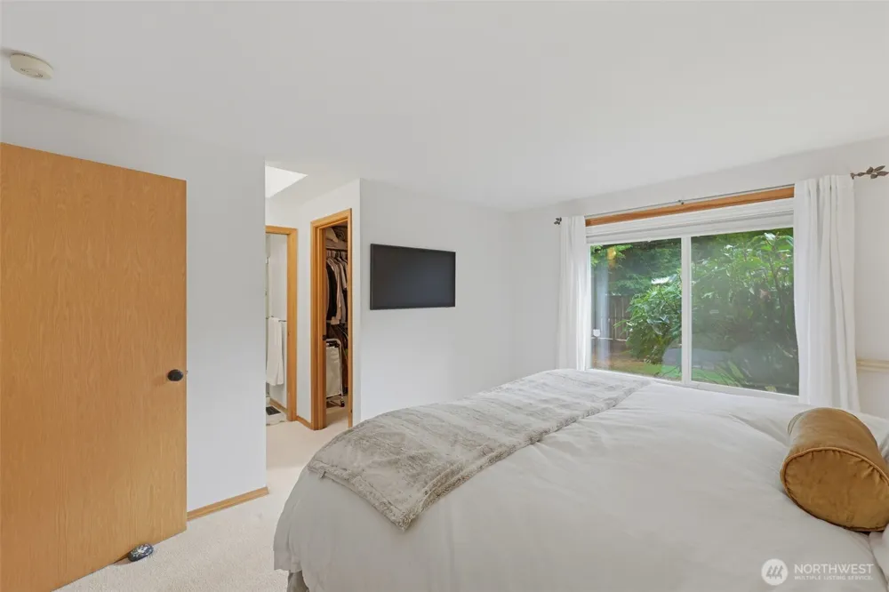 20130 Bue Rund Loop NE Poulsbo, WA 98370