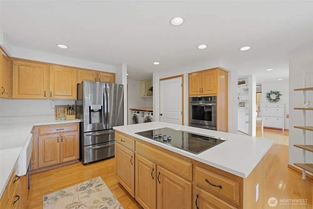 20130 Bue Rund Loop NE Poulsbo, WA 98370
