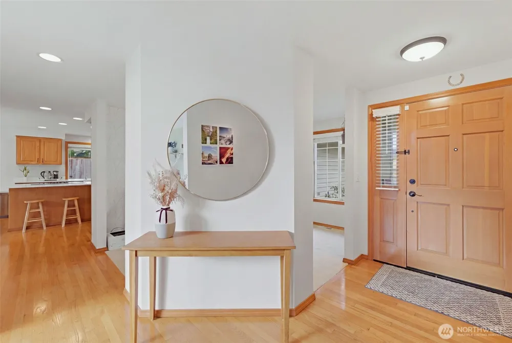 20130 Bue Rund Loop NE Poulsbo, WA 98370