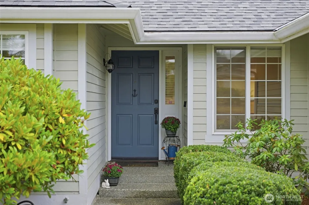 20130 Bue Rund Loop NE Poulsbo, WA 98370