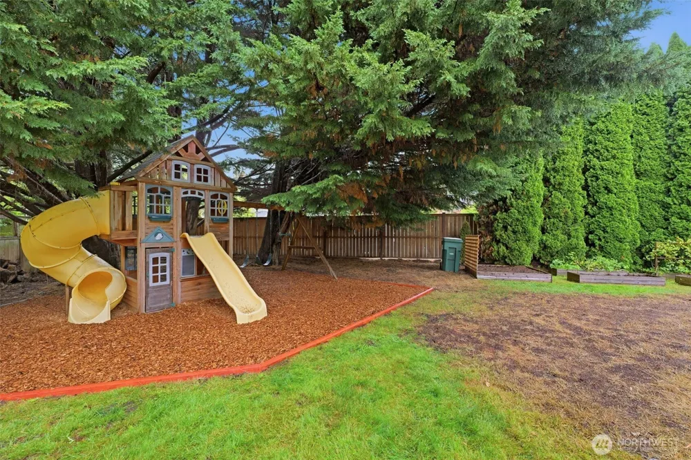 20130 Bue Rund Loop NE Poulsbo, WA 98370