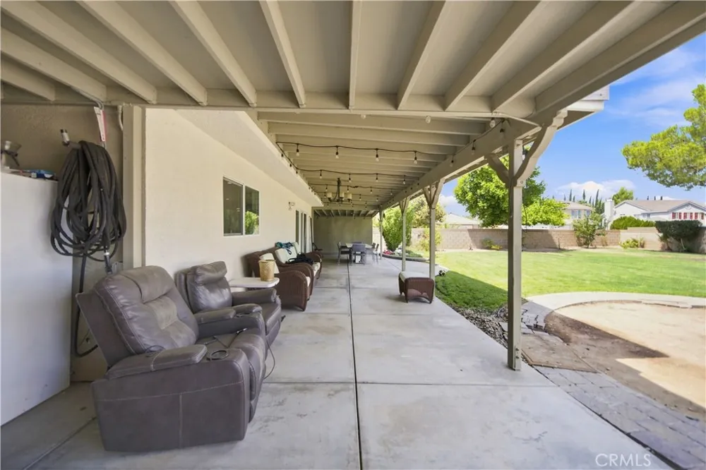 113 Agua Santa Drive Palmdale, CA 93551