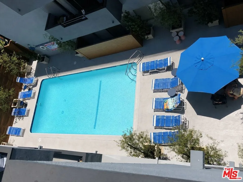 1250 Kings Road #506 West Hollywood, CA 90069