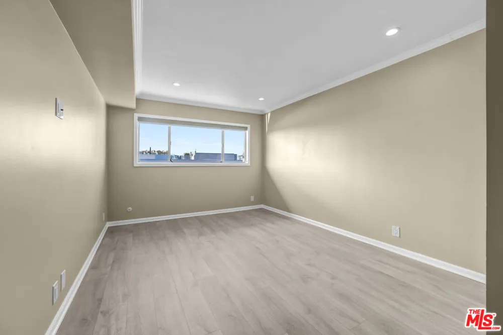 1250 Kings Road #506 West Hollywood, CA 90069