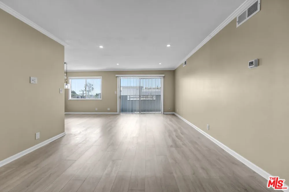 1250 Kings Road #506 West Hollywood, CA 90069