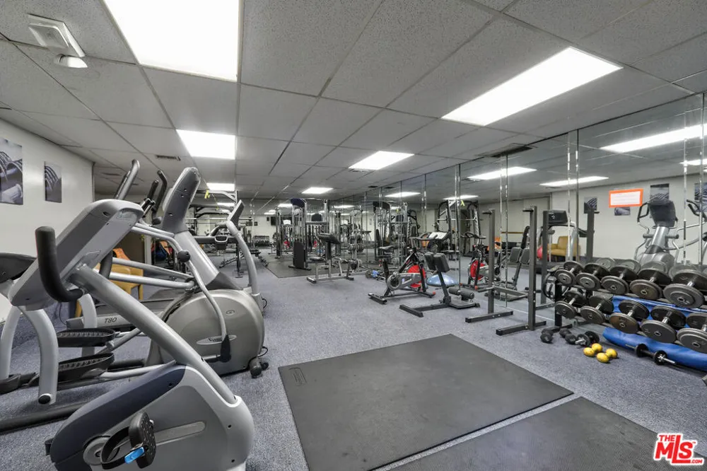 1250 Kings Road #506 West Hollywood, CA 90069