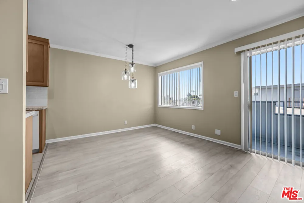 1250 Kings Road #506 West Hollywood, CA 90069