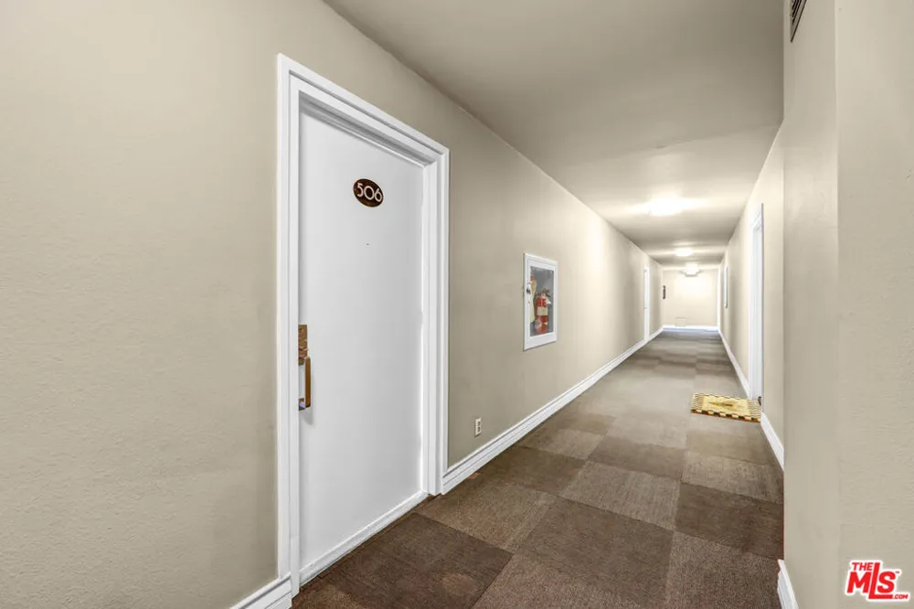 1250 Kings Road #506 West Hollywood, CA 90069