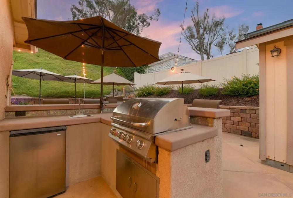 1734 Treseder Cir El Cajon, CA 92019